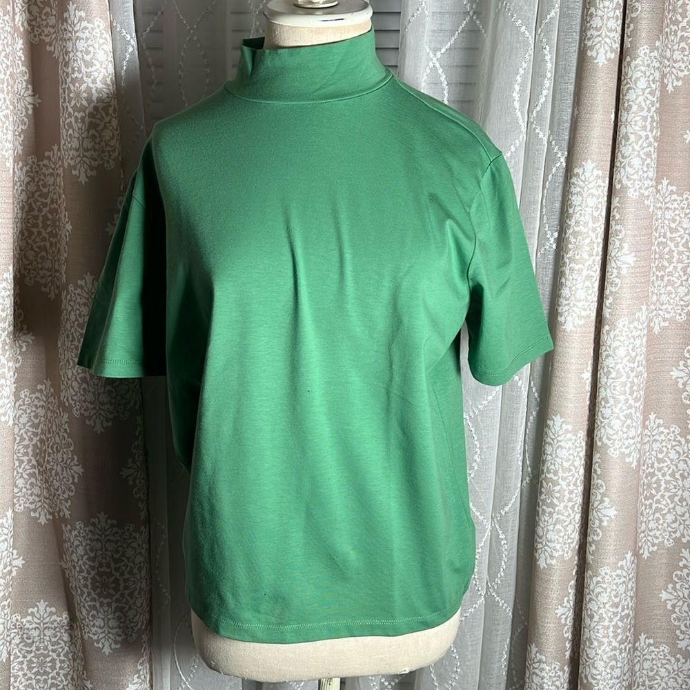 Dialogue Women’s Green Short Sleeve Mock Neck Top | Size L